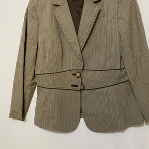 ANTONIO MELANI Tan and Brown Suit with Classic Tailoring